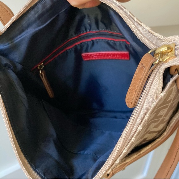 Tommy Hilfiger Tan Logo Crossbody Bag - Picture 6 of 8